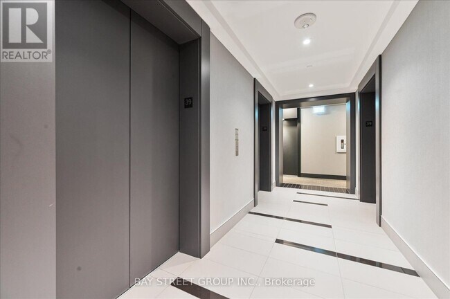 Building Photo - 403 Church St