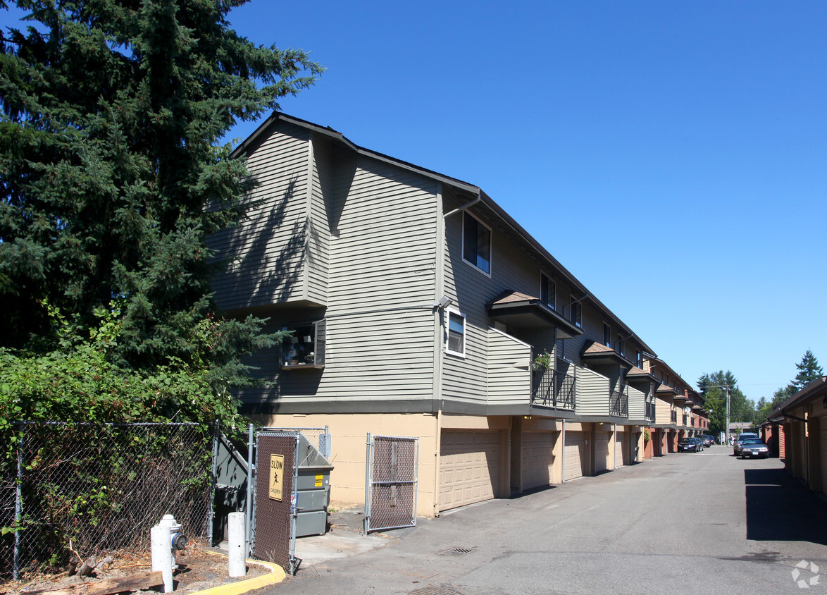 Primary Photo - Benson Hill Townhouses