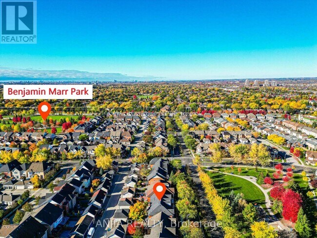 Photo du bâtiment - 81 White's Hill Ave