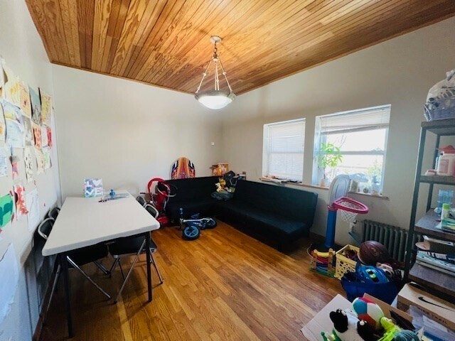 Building Photo - 9 Rice St