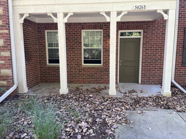 Foto del edificio - Shelby Township-2 Bedrooms, 2-Baths, 1st F...