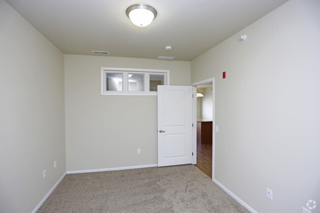 One Bedroom - Bedroom - River Ridge