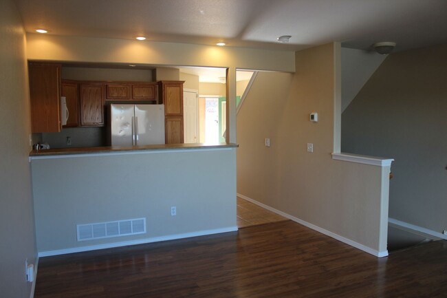 Foto del edificio - Three bedroom townhome by Bear Creek Park