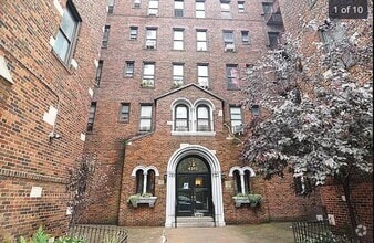 Building Photo - 4315 46th St