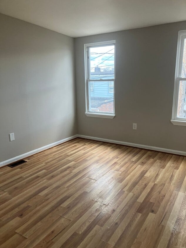 Foto del edificio - Highlandtown Charm with Washer & Dryer | Stylish Updates on Mt Pleasant Ave