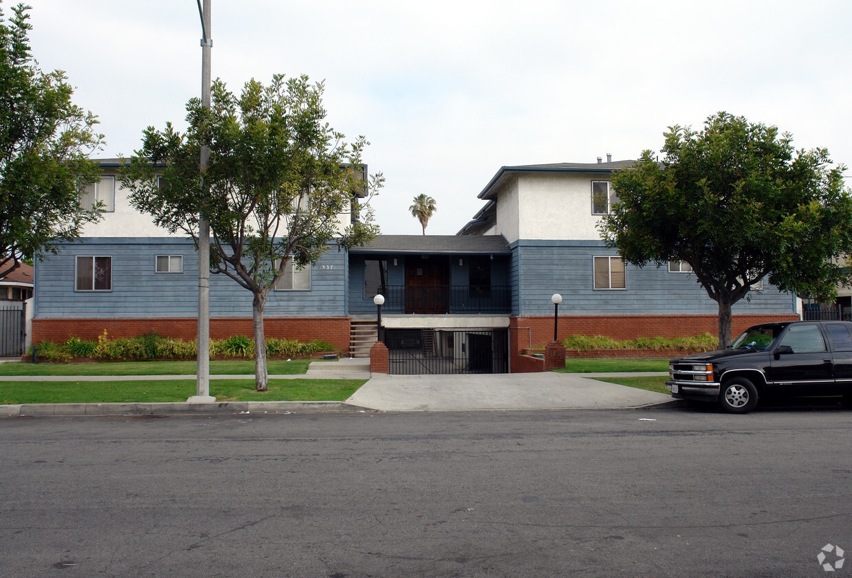 Building Photo - Stepney Apartments
