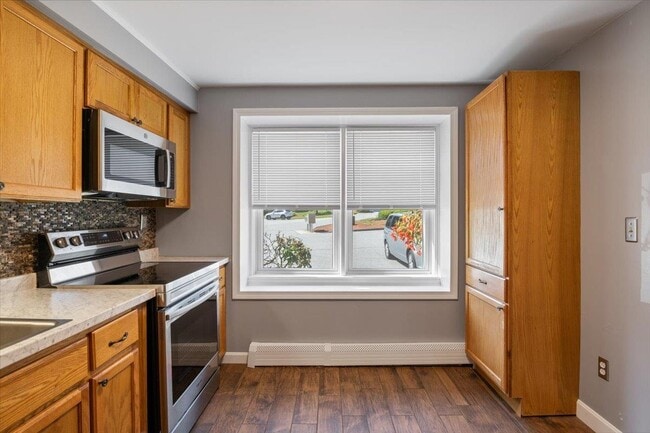 Building Photo - 5 Aspen Ln