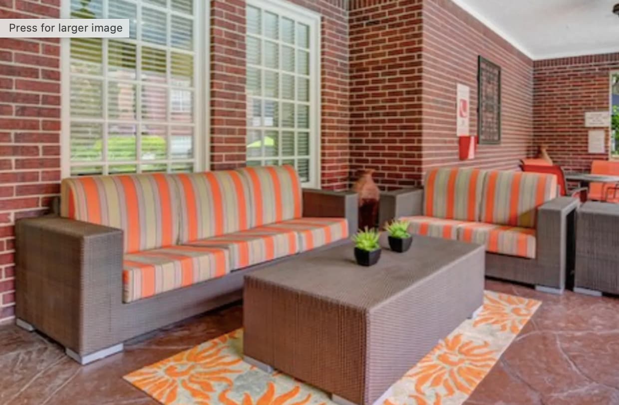 Foto principal - 1210 Winrock Blvd