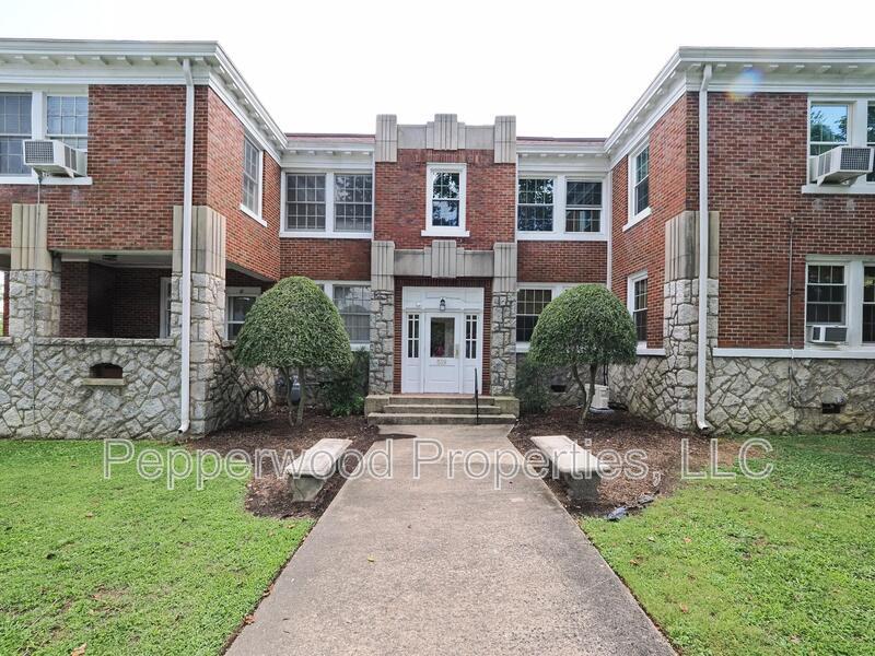 Primary Photo - 519 E Main St