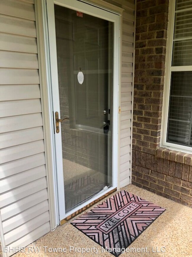 Building Photo - 3 br, 2 bath House - 2729 Browning Dr.