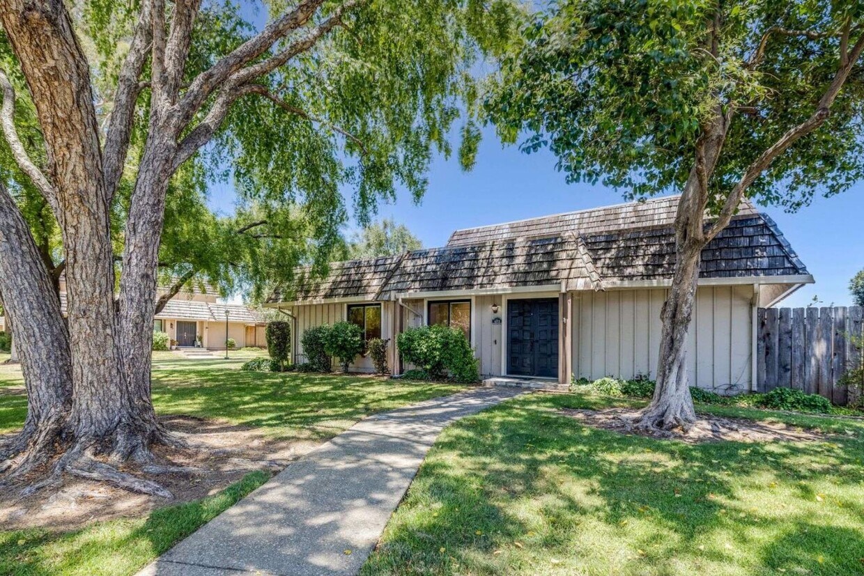Foto principal - 4573 Cimarron River Ct