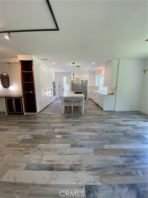 Building Photo - 17401 Oak Creek Ct