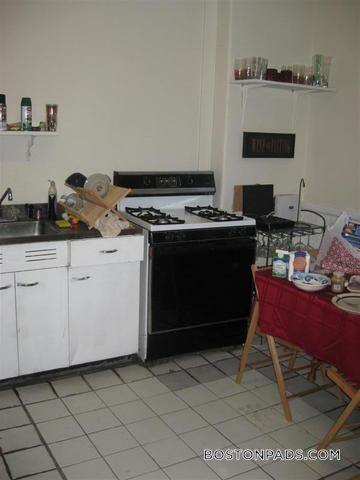 Foto del edificio - 73 Westland Ave