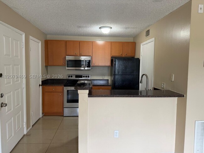 Foto del edificio - 4481 W McNab Rd