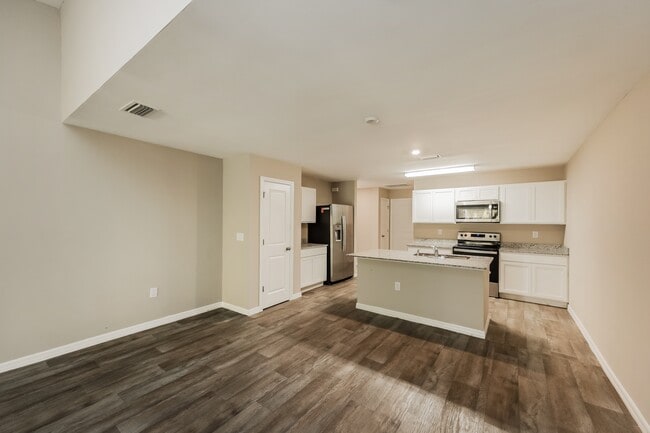 Building Photo - 9000 Aegean Cir