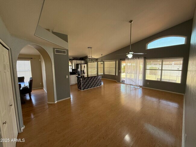 Building Photo - 5138 W Oraibi Dr