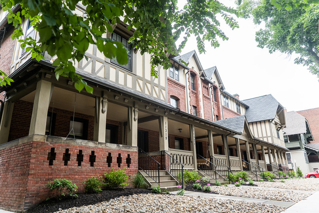 Foto del edificio - Hessler 113 Townhomes