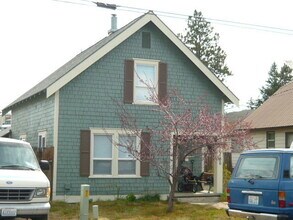 Building Photo - 1106 N B St