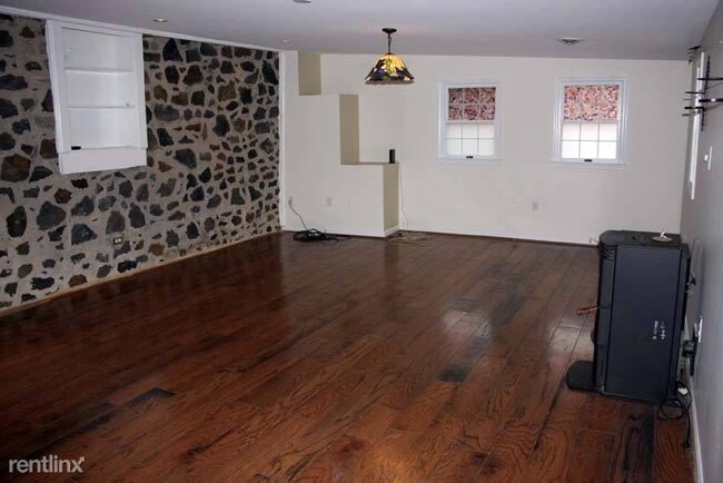 Building Photo - 3886 College Ave