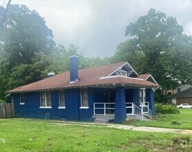 Building Photo - 1048 E McLemore Ave