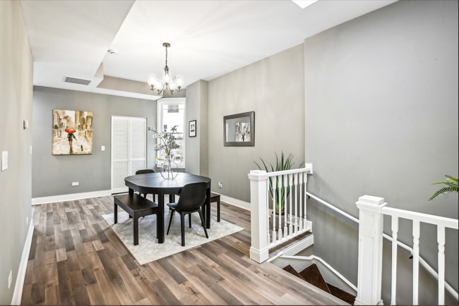 Building Photo - 1806 S Trumbull Ave