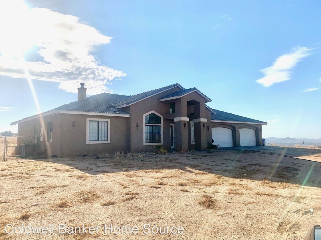 Primary Photo - 3 br, 2.5 bath House - 9170 Japatul Rd.