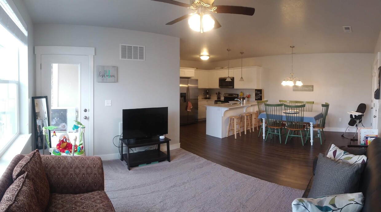 Foto principal - 4234 McKellen Dr