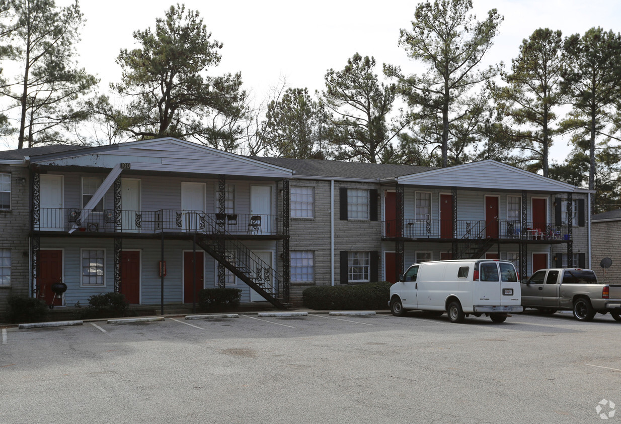 Building Photo - Midwood Manor