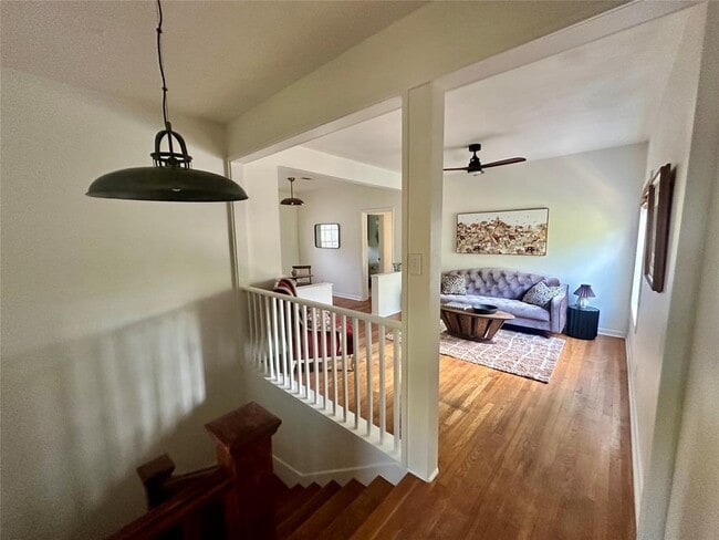 Building Photo - 1700 Houston St