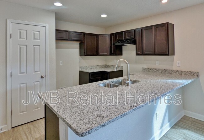 Building Photo - 3337 Duane Ave