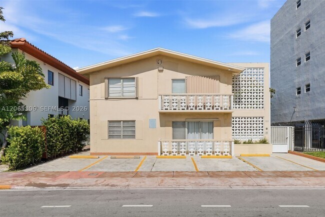 Foto del edificio - 7434 Harding Ave