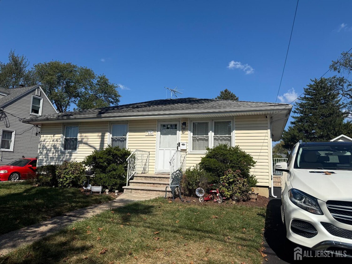 Foto principal - 153 Prospect Ave