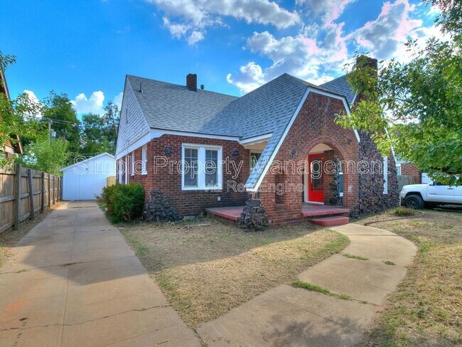 Foto del edificio - 2716 NW 11th St