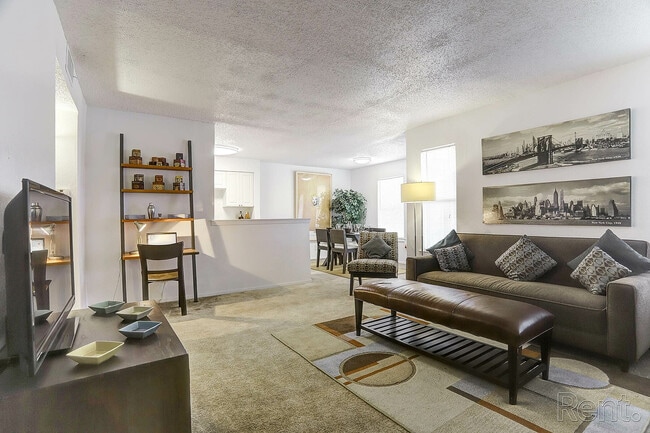 Living Area - Arbor Creek Apartments