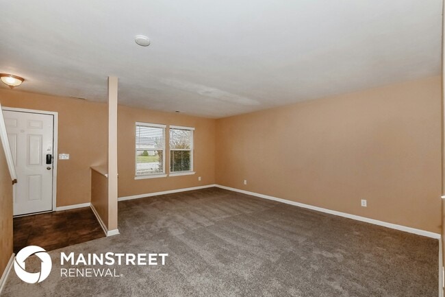 Building Photo - 8144 Wood Hollow Ln