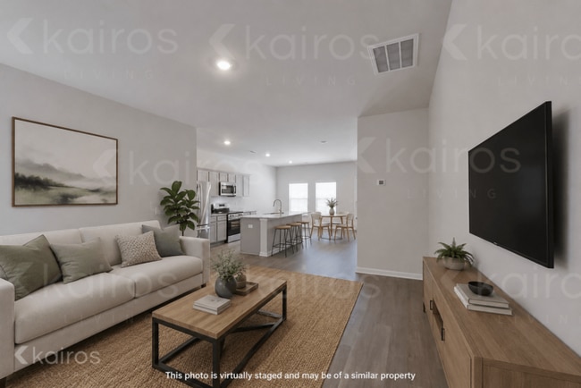 Building Photo - 2097 Banyan Cir