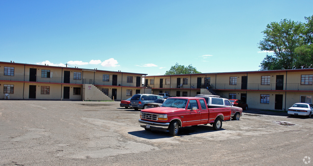 Building Photo - Skyvue Apartments