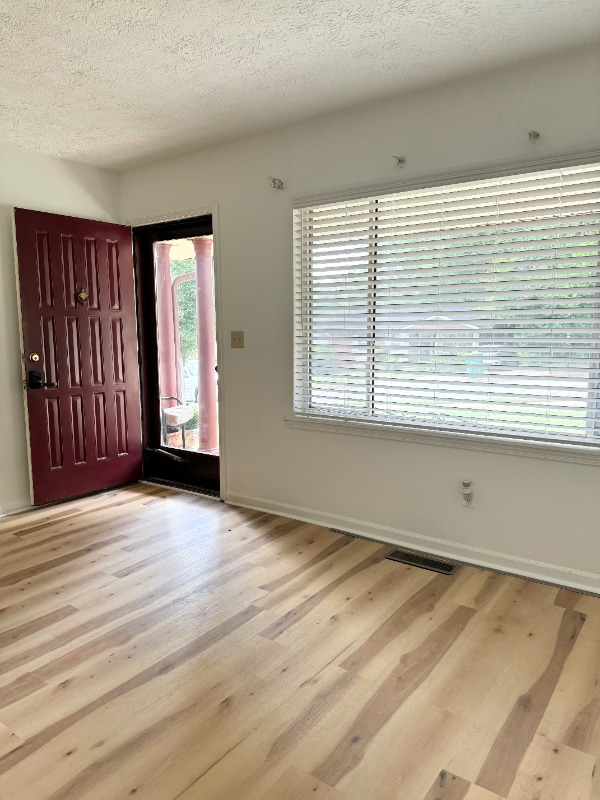 Photo - 160 Second Street House