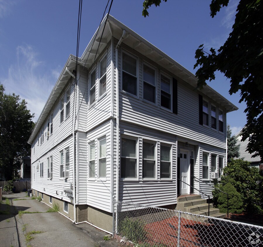 Primary Photo - 33-35 Farrington St