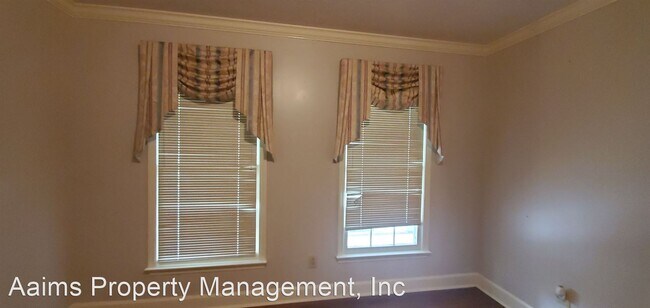 Foto del edificio - 3 br, 2.5 bath House - 6984 Kings Lynn Loop