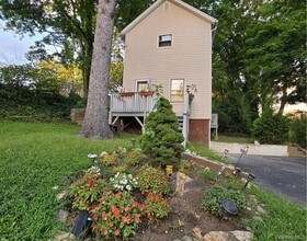 Building Photo - 27 B Wood Rd