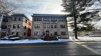 Building Photo - 1083 Worthington St