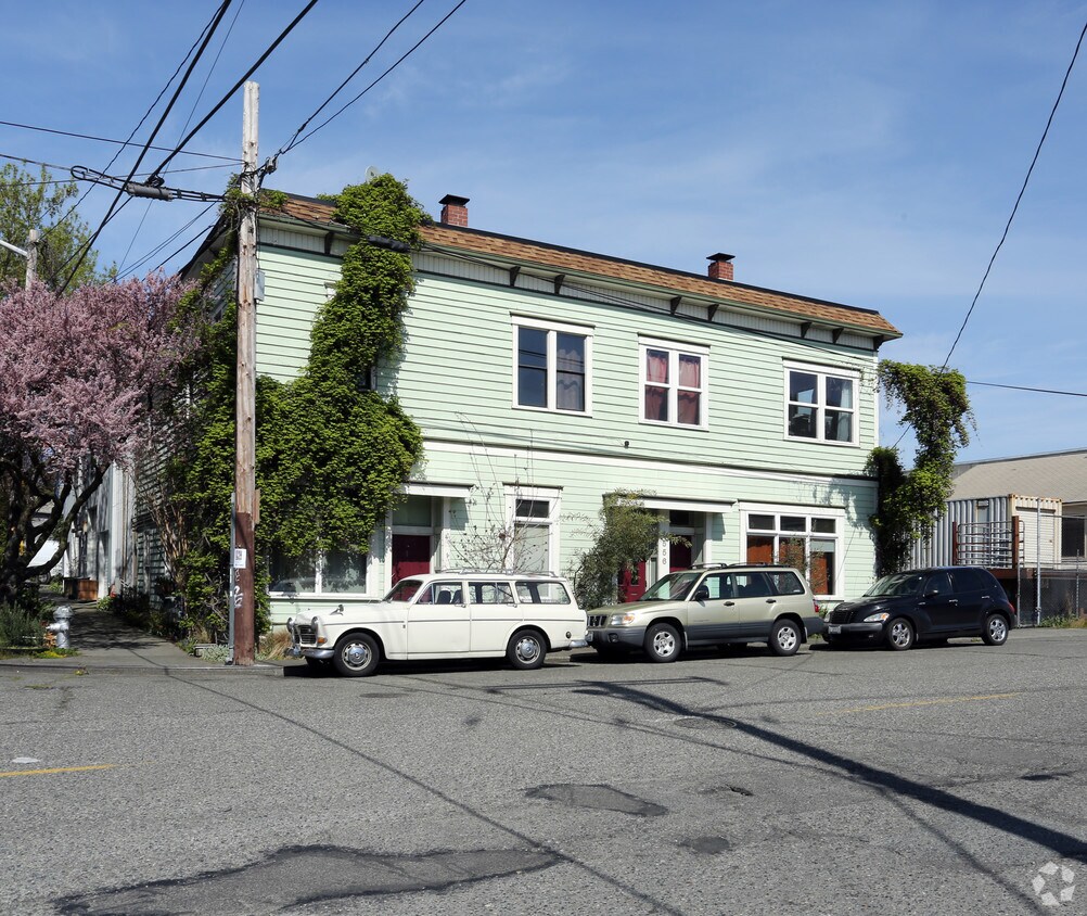 Building Photo - 1556 NW Ballard Way