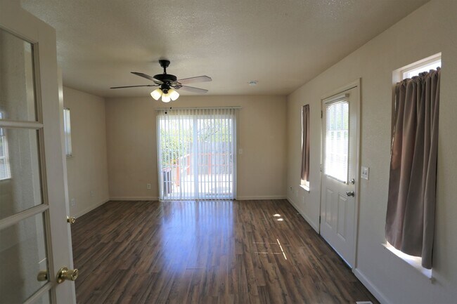 Foto del edificio - Beautiful home in Patterson