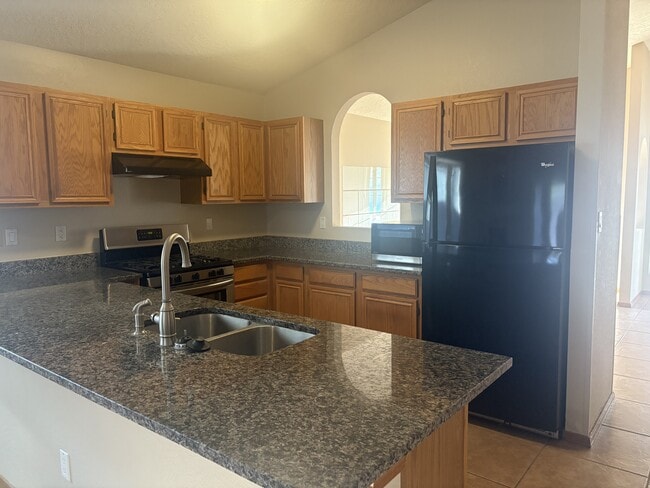 Foto del edificio - 6712 Gleason Ave NW