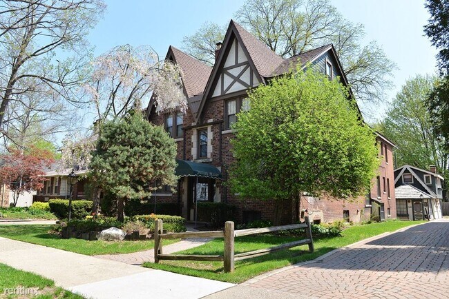 Foto del edificio - 404 Virginia Ave