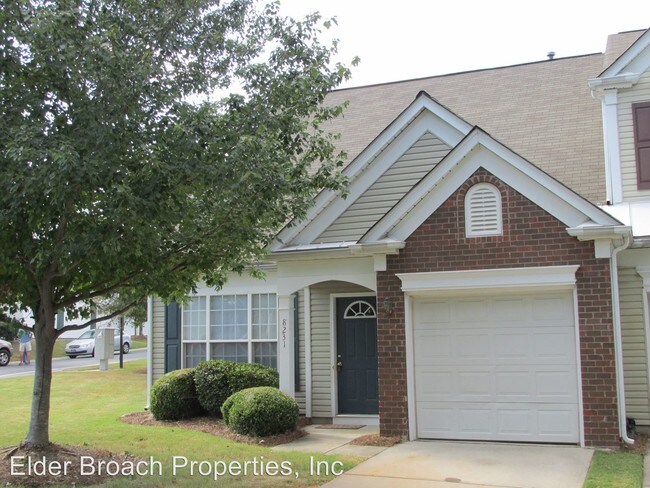 Building Photo - 8231 Gossomer Bay Dr