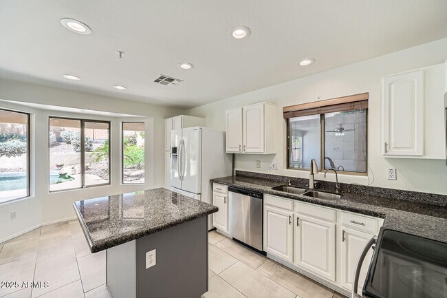 Building Photo - 10310 E Le Marche Dr