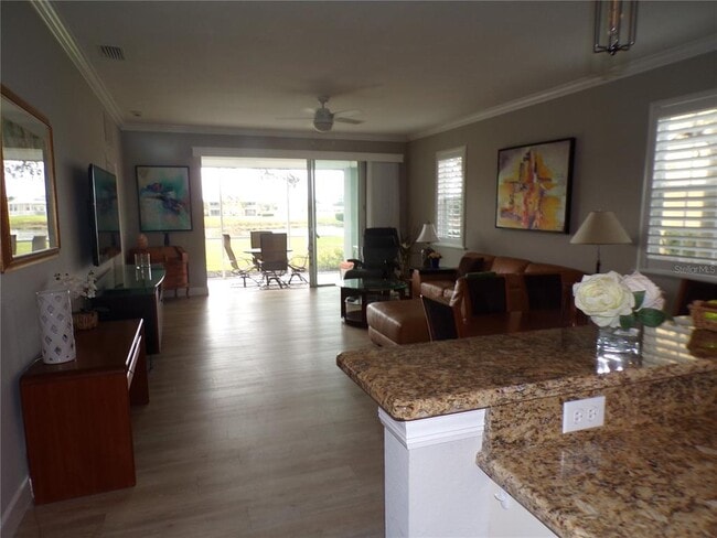 Foto del edificio - 25535 Heritage Lake Blvd