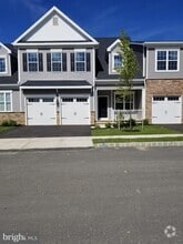 Building Photo - 4403 Thompson Dr